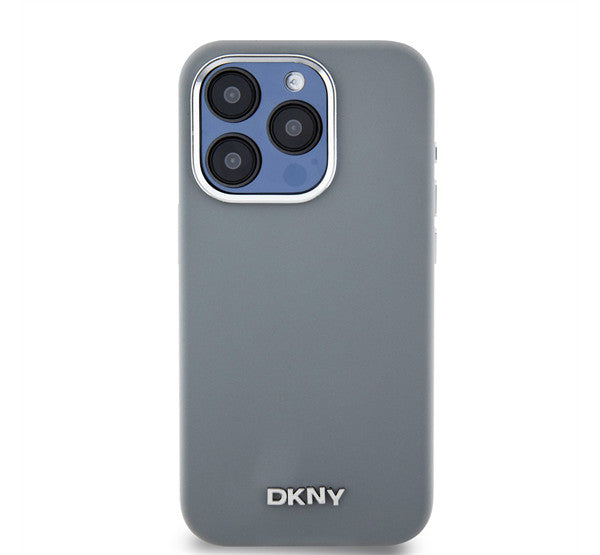 DKNY Liquid Silicone Silver Metal Logo Magsafe iPhone 15 Pro hátlap tok, szürke – a DKNY kínálatából | Domshop
