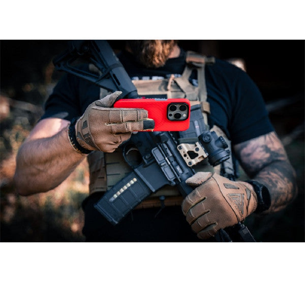 Apple iPhone 15 Pro Max, Műanyag hátlap védőtok, közepesen ütésálló, aramidszállal, Magsafe töltővel kompatibilis, karbon minta, Tactical MagForce Aramid, piros – iPhone 15 Pro Max tok a Tactical kínálatából | Domshop
