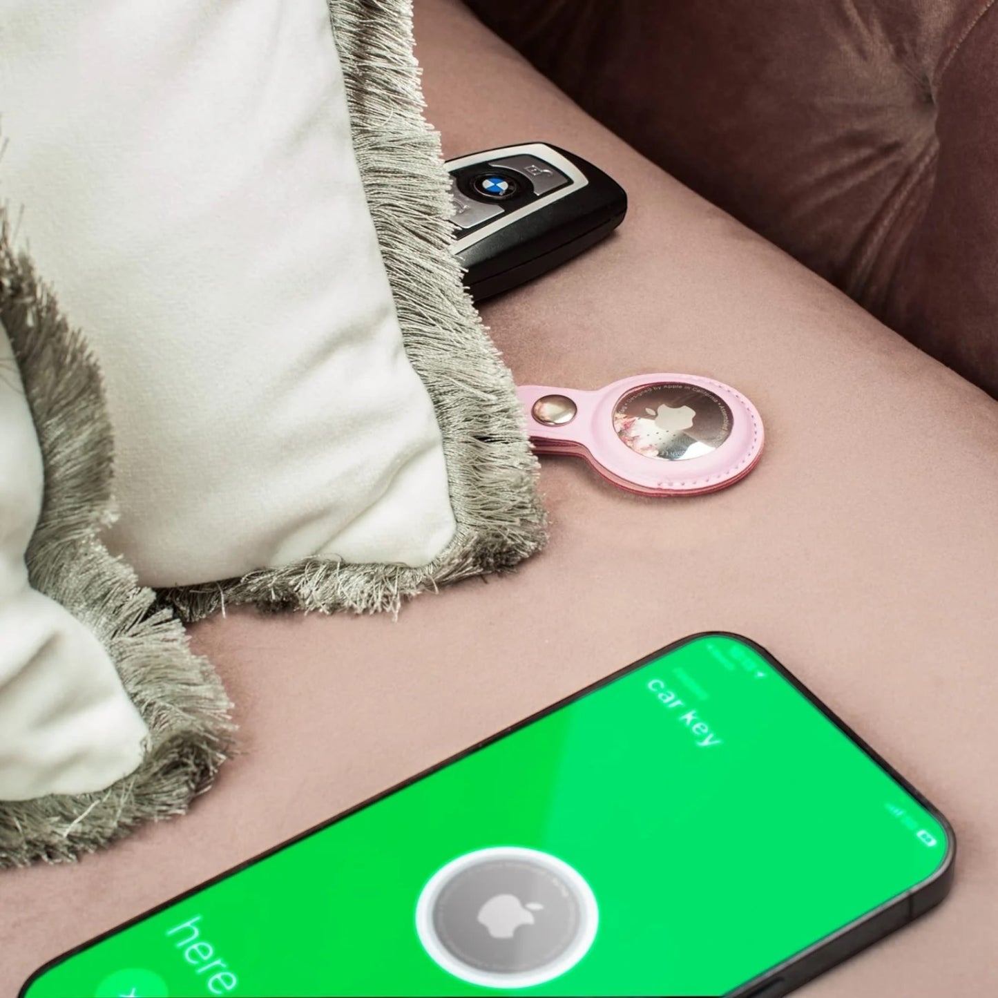 AirTag Műbőr Kulcstartó -  AirTag kiegészítők - Domshop a Domshop kínálatából