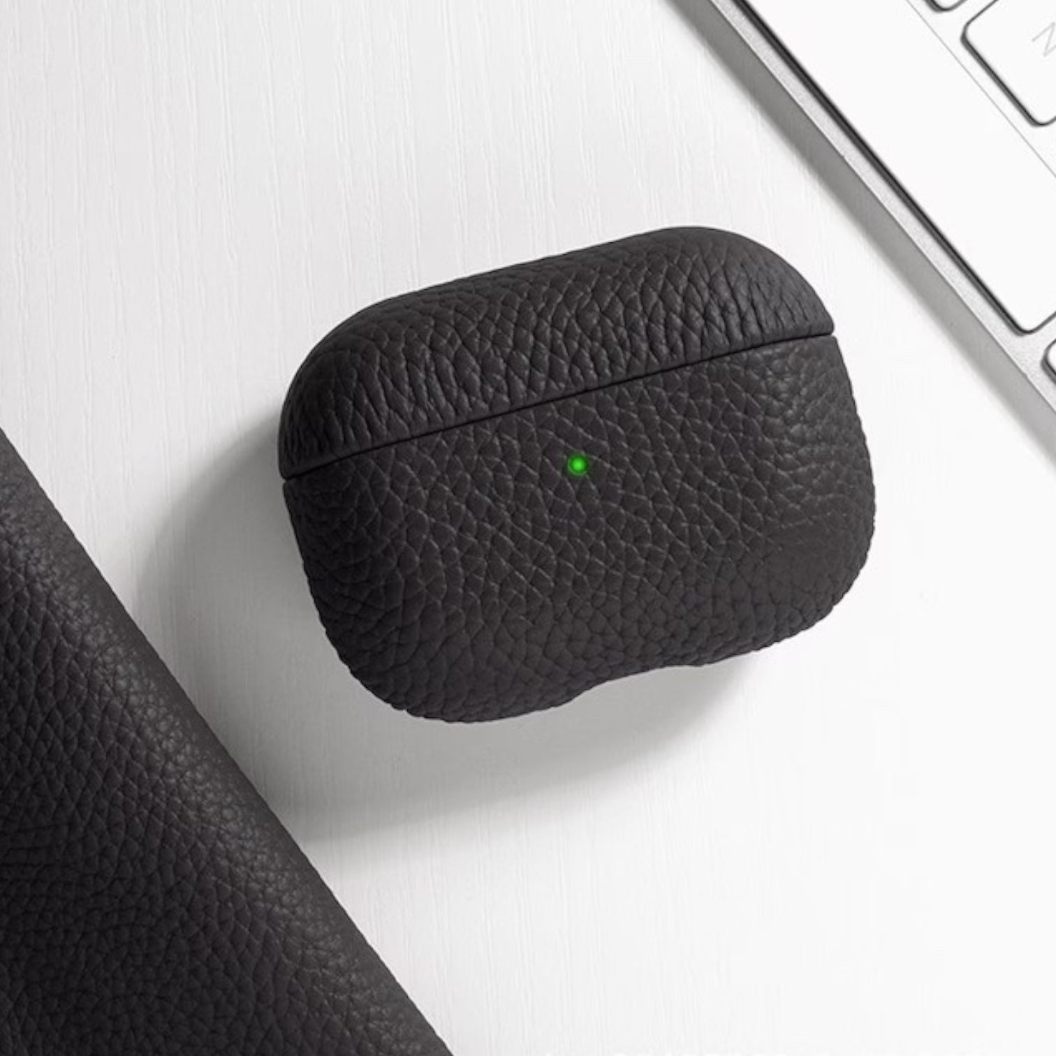 AirPods Valódi Marhabőr Tok – AirPods tokok a Domshop kínálatából | Domshop