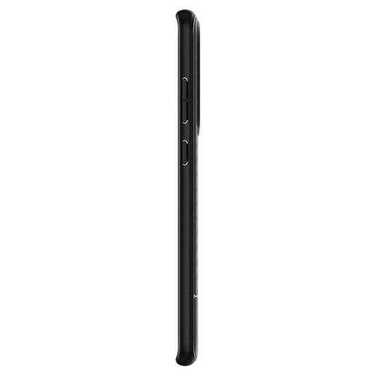 Apple iPhone 15 Plus, Szilikon tok, Spigen Core Armor, csíkos minta, fekete – iPhone 15 Plus tok a Spigen kínálatából | Domshop