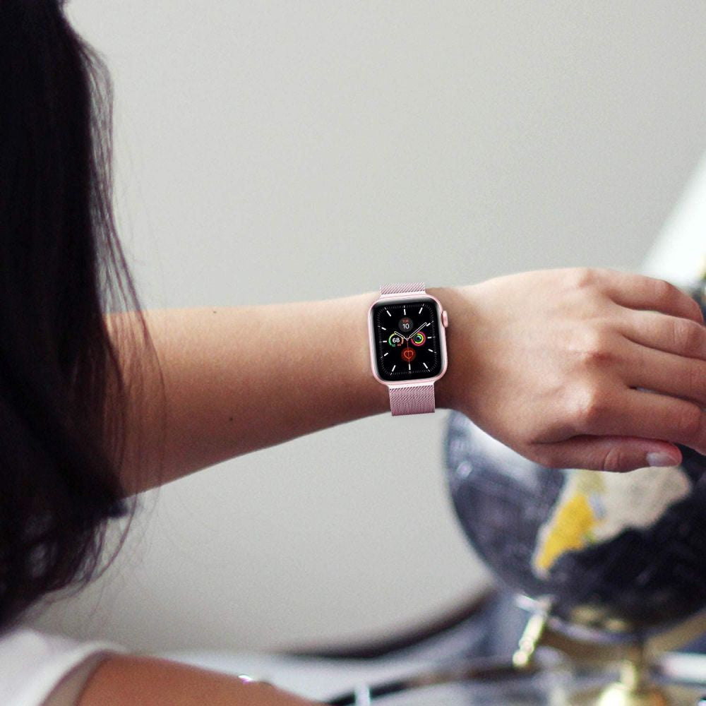 Apple Watch 4-6, SE, SE (2022) (38 / 40 mm) / Watch 7-9 (41 mm) / Watch 10 (42 mm), fém pótszíj, milánói stílus, TP MilaneseBand, ezüst – Apple Watch Fém Szíjak a Tech Protect kínálatából | Domshop