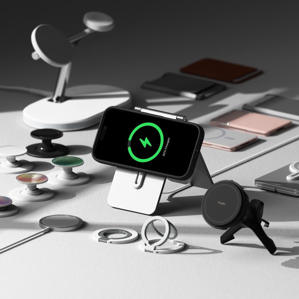Apple iPhone 16 Pro Max, Szilikon tok, mikrofiber belső, közepesen ütésálló, Magsafe kompatibilis, Ringke Silicone Magnetic, fekete – iPhone 16 Pro Max tok a Ringke kínálatából | Domshop